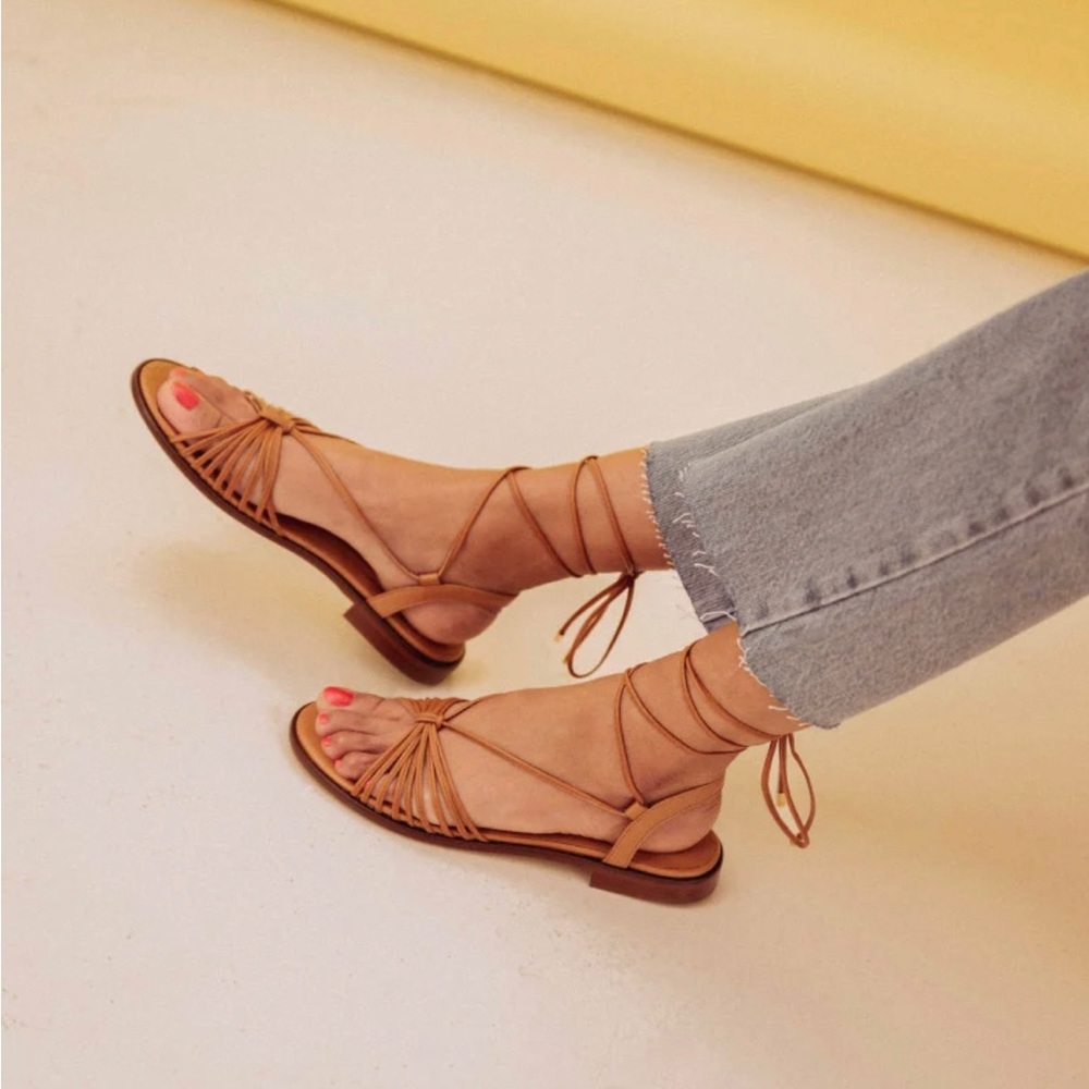 Bobbies Tina tie up sandals